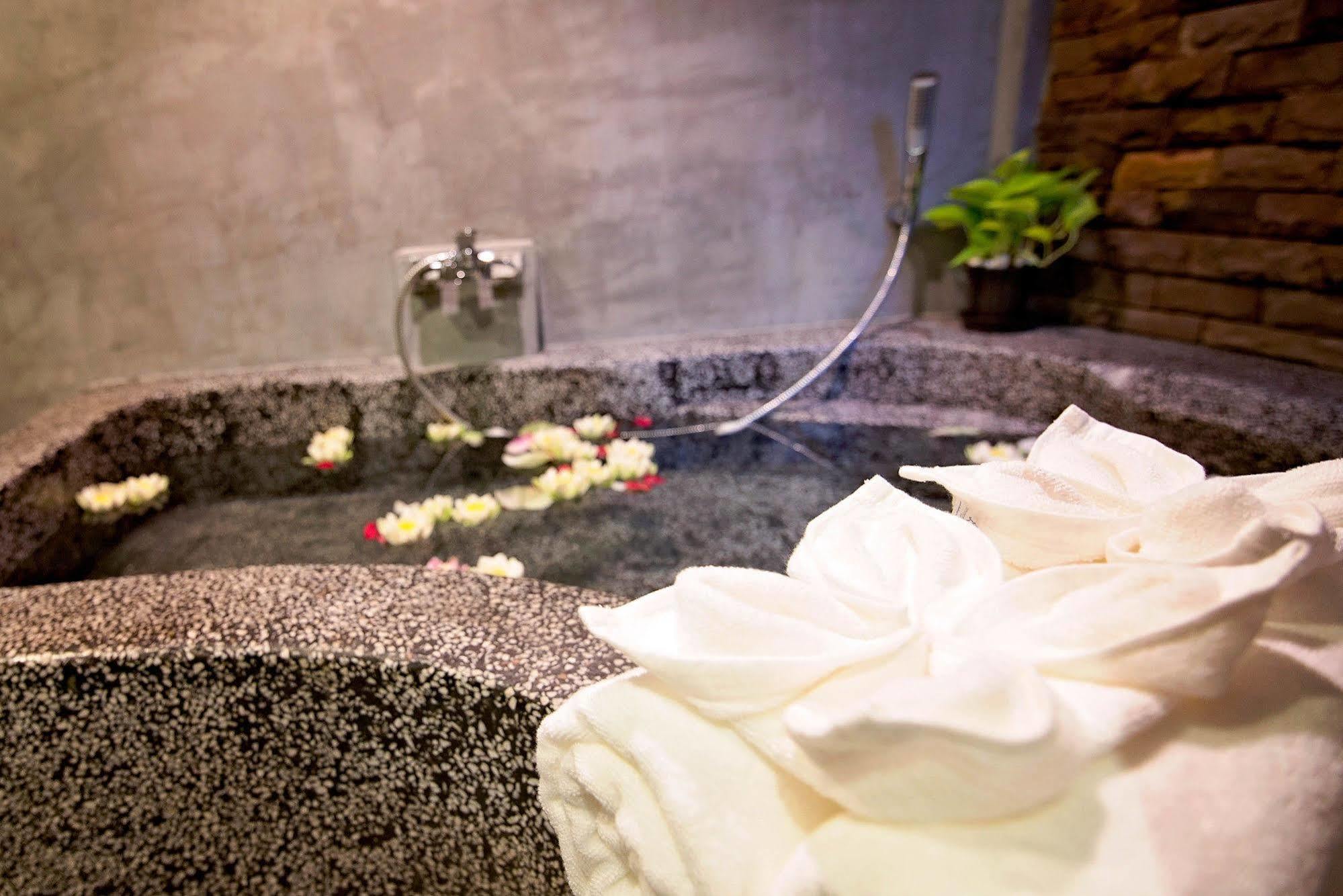 Moon Flower Residence Siem Reap Esterno foto